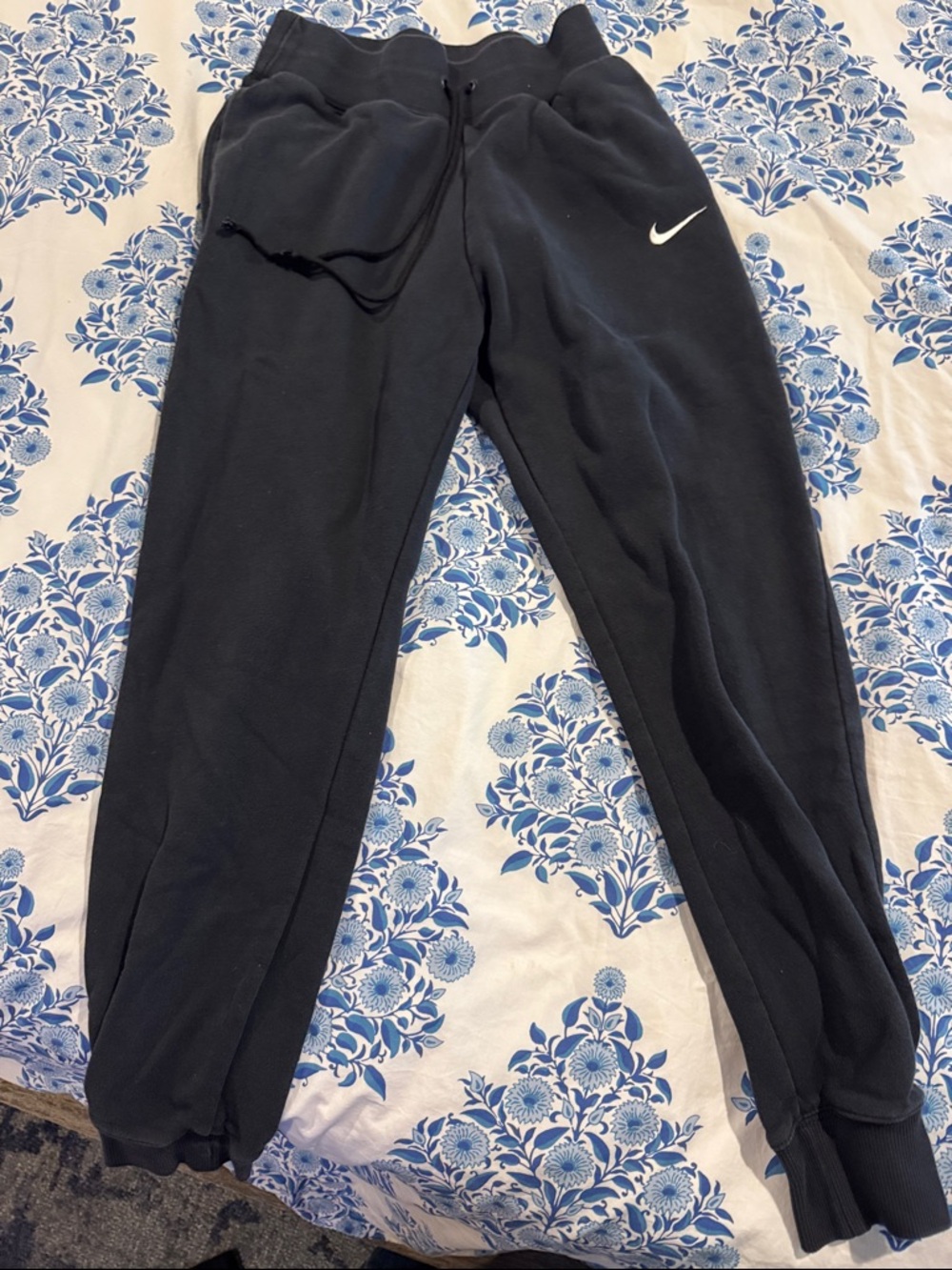 Nike Black Kids Jogger Sweatpants with White Swoosh